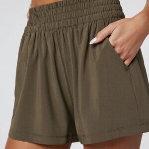 Vuori Villa Shorts Dark Oregano, X-Small